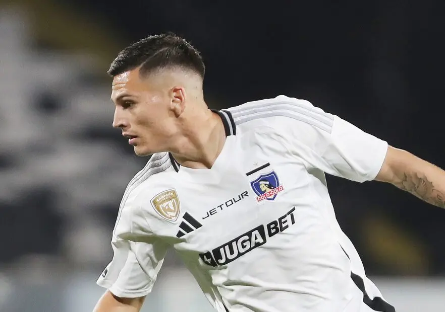 Lucas Cepeda da señales sobre su futuro en Colo Colo: “Vivo el día a día”