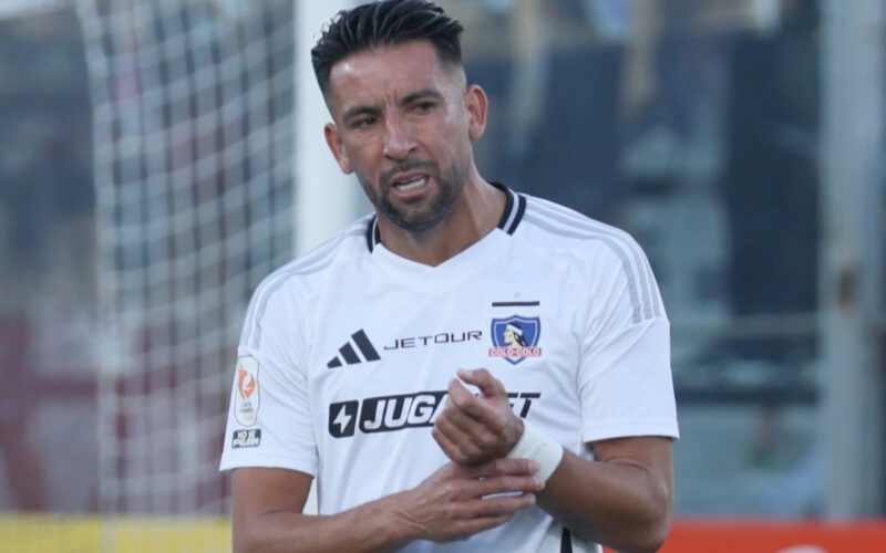 Mauricio Isla borra todo rastro de Colo Colo en redes tras oficializarse su salida
