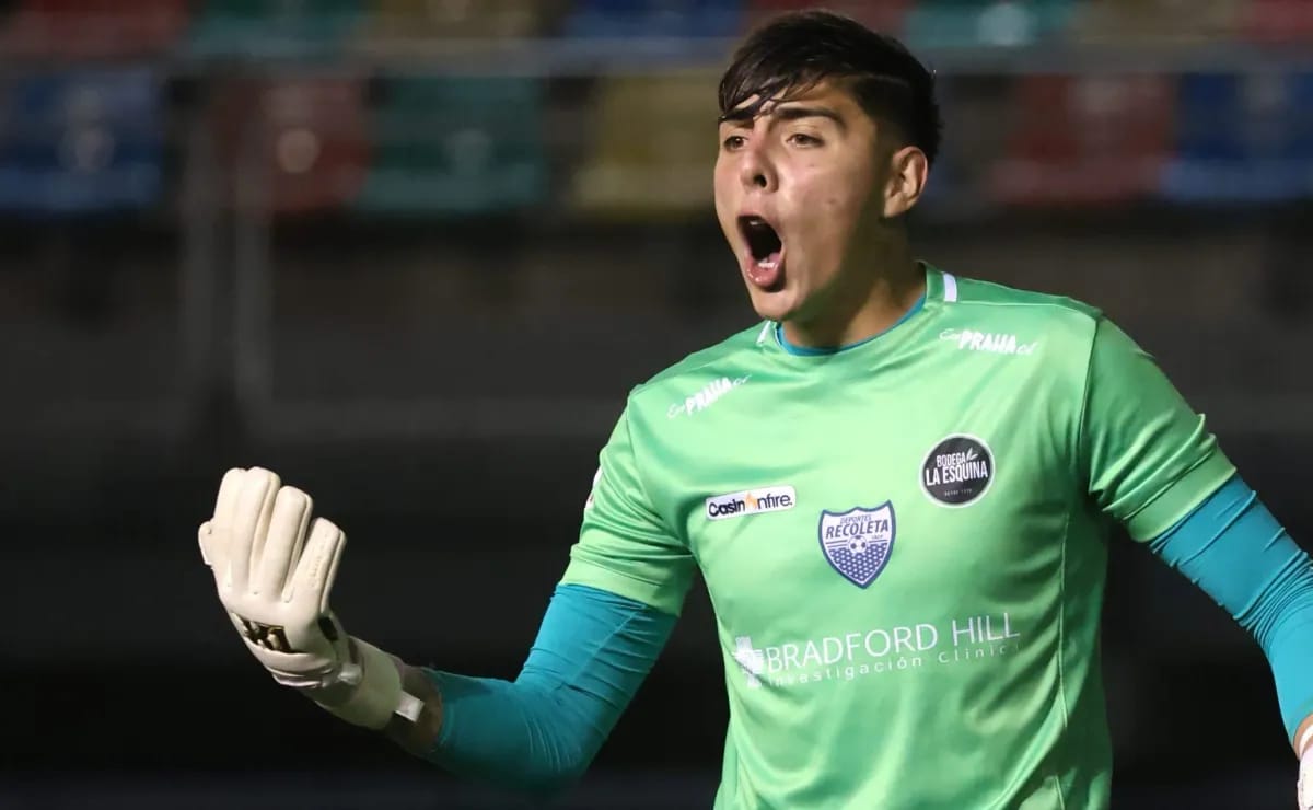 El arquero que podría tomar el lugar de Brayan Cortés en Colo-Colo