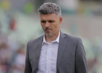 Últimátum para Fernando Ortiz en Colo-Colo y el llamado clave desde Blanco y Negro