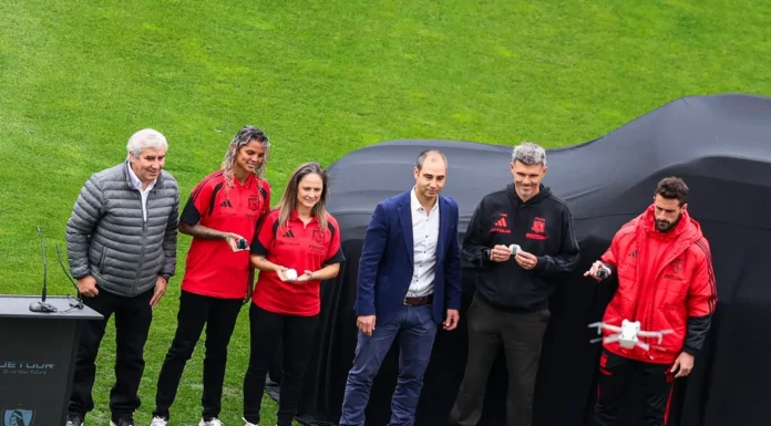 Claudio Borghi critica que los jóvenes de Colo-Colo reciban autos: “Me preocupan”